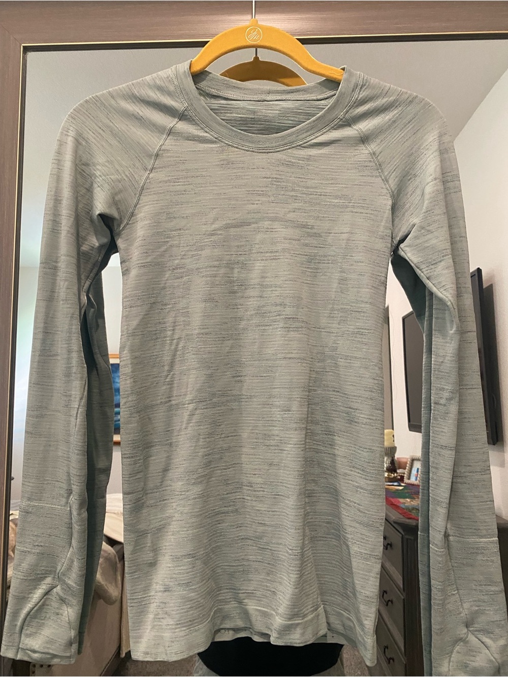 lululemon athletica Long Sleeve Crew Top in Light Sage